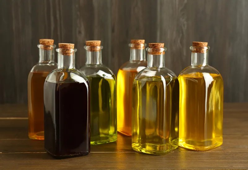 High-oleic oils